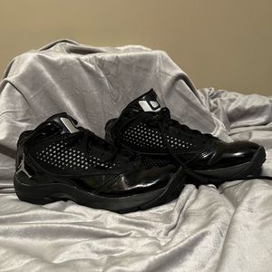 Jordan’s D’Reign Black Size 8